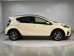 アクア クロスオーバー