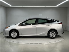 プリウス S セーフティプラス2