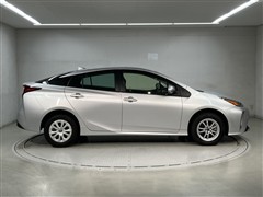 プリウス S セーフティプラス2