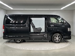 ハイエース ダークプライム2 4WD