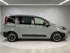 シエンタ HEV Z 5ニンノリ