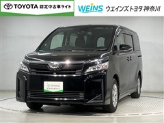 トヨタ ヴォクシー X 8ニンノリ