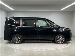 ヴォクシー HEV S-Z