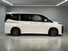 ヴォクシー HEV S-Z