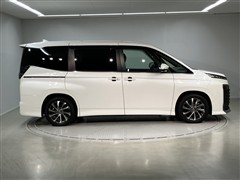 ヴォクシー ハイブリッド S-Z