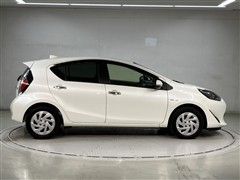 アクア S スタイルブラック