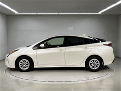 プリウス S セーフティプラス