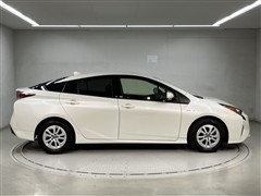 プリウス S セーフティプラス