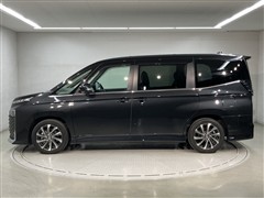 ヴォクシーHEV S-Z