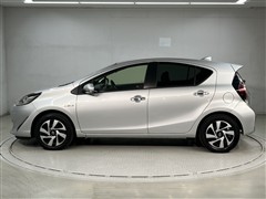 アクア Sスタイルブラック