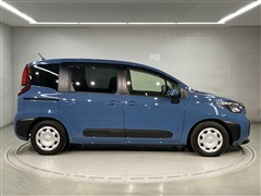 シエンタ HEV G 7ニンノリ