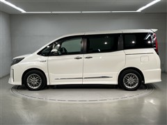 ノア ハイブリッド Si WxB