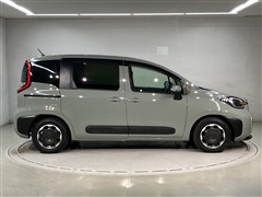 シエンタ HEV Z 5ニンノリ