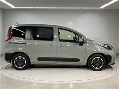 シエンタ HEV Z 5ニンノリ