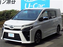 トヨタ ヴォクシー ZS キラメキ3 7ニン