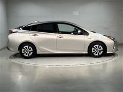 プリウス Aプレミアム