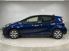 アクア S スタイルブラック