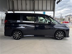 ノア HEV S-Z