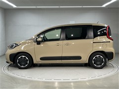 シエンタ HEV Z 5ニンノリ