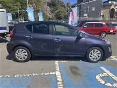 アクア GブラックソフトレザーSEL