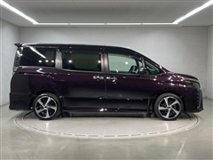 ヴォクシー ZS キラメキ 7ニンノリ