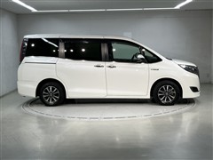 エスクァイア ハイブリッド Gi