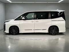 ヴォクシー HEV S-Z