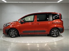 シエンタ HEV Z 5ニンノリ