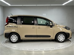 シエンタ HEV G 5ニンノリ