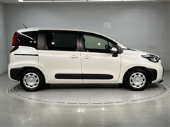 シエンタ HEV G 7ニンノリ