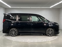 ノア HEV S-Z