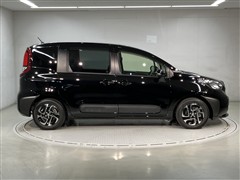 シエンタ HEV G 5ニンノリ
