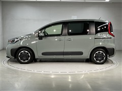 シエンタ HEV Z 5ニンノリ