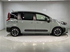 シエンタ HEV Z 5ニンノリ