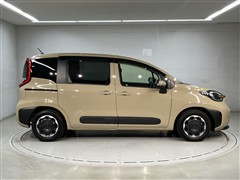 シエンタ HEV Z 5ニンノリ
