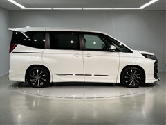 ノア HEV S-Z
