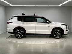 アウトランダーPHEV G