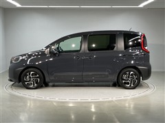 シエンタ HEV Z 7ニンノリ