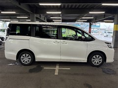 ヴォクシー X 8ニンノリ
