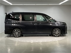 ヴォクシーHV S-Z