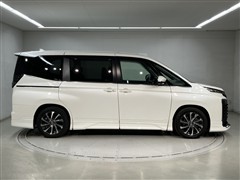 ヴォクシー HV S-Z