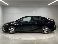 プリウスPHV A
