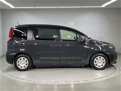 シエンタ HEV G 7ニンノリ