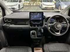 シエンタ HEV Z 5ニンノリ