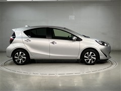 アクア S スタイルブラック