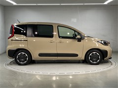 シエンタ HEV Z 7ニンノリ