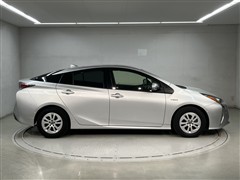 プリウス S セーフティプラス