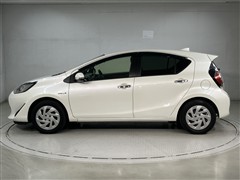 アクア S スタイルブラック