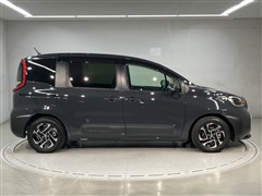 シエンタ HEV Z 7ニンノリ