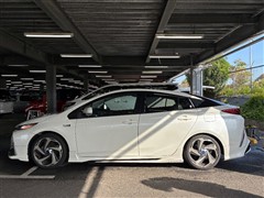 プリウスPHV S